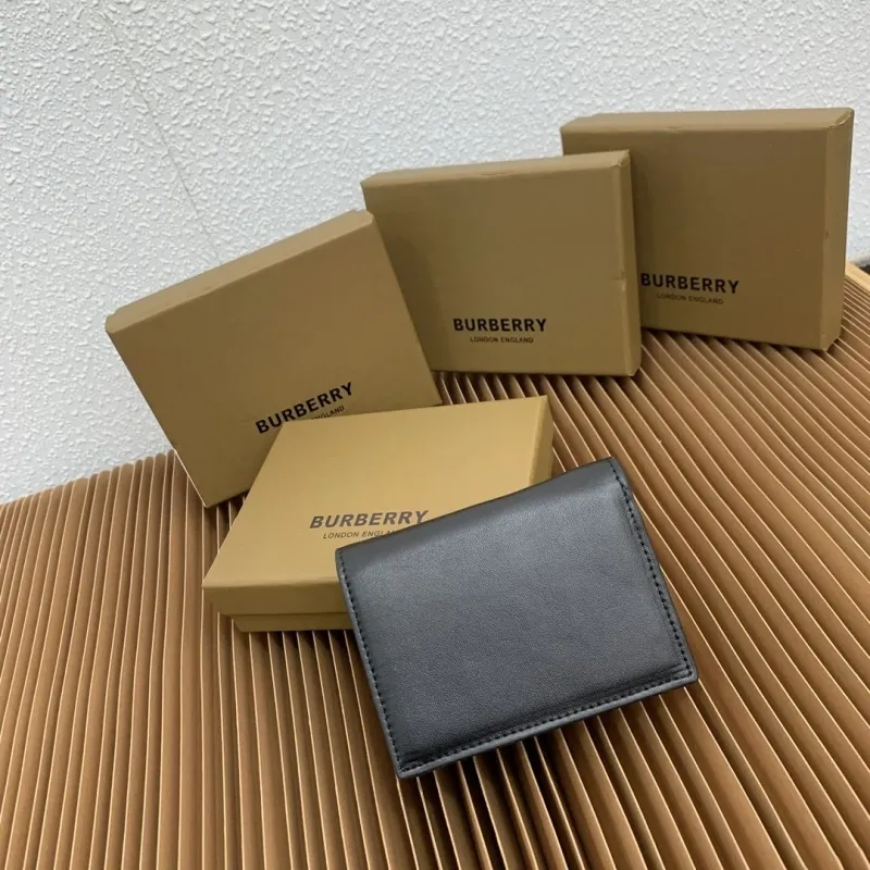 Burberry Black Leather Bifold Wallet - Image 3
