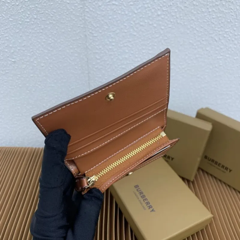 Burberry Tan Leather Compact Wallet 58 - Image 8