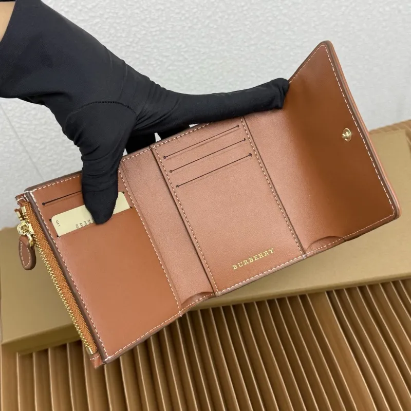 Burberry Vintage Check Small Trifold Wallet - Image 6
