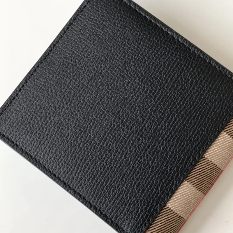 Burberry Black Leather Bifold Wallet - Image 4