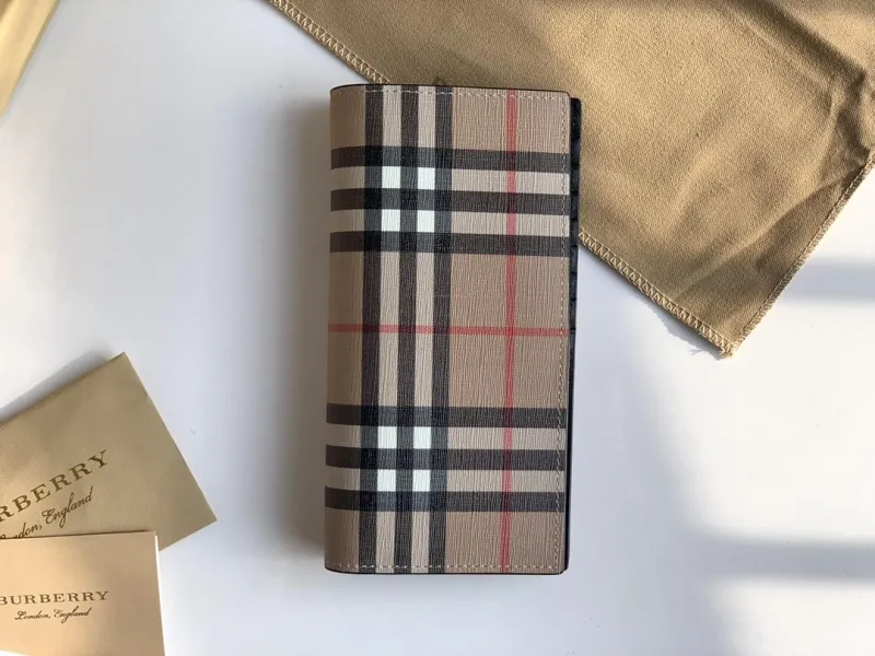 Alternative view of Burberry Vintage Check Long Wallet