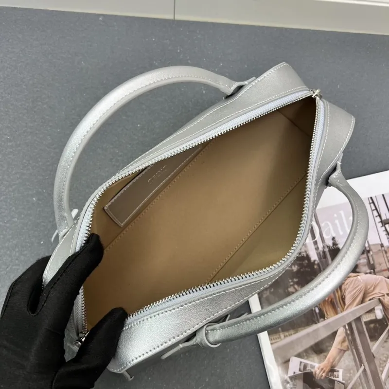 Alaia Silver Top Handle Leather Bag - Image 8