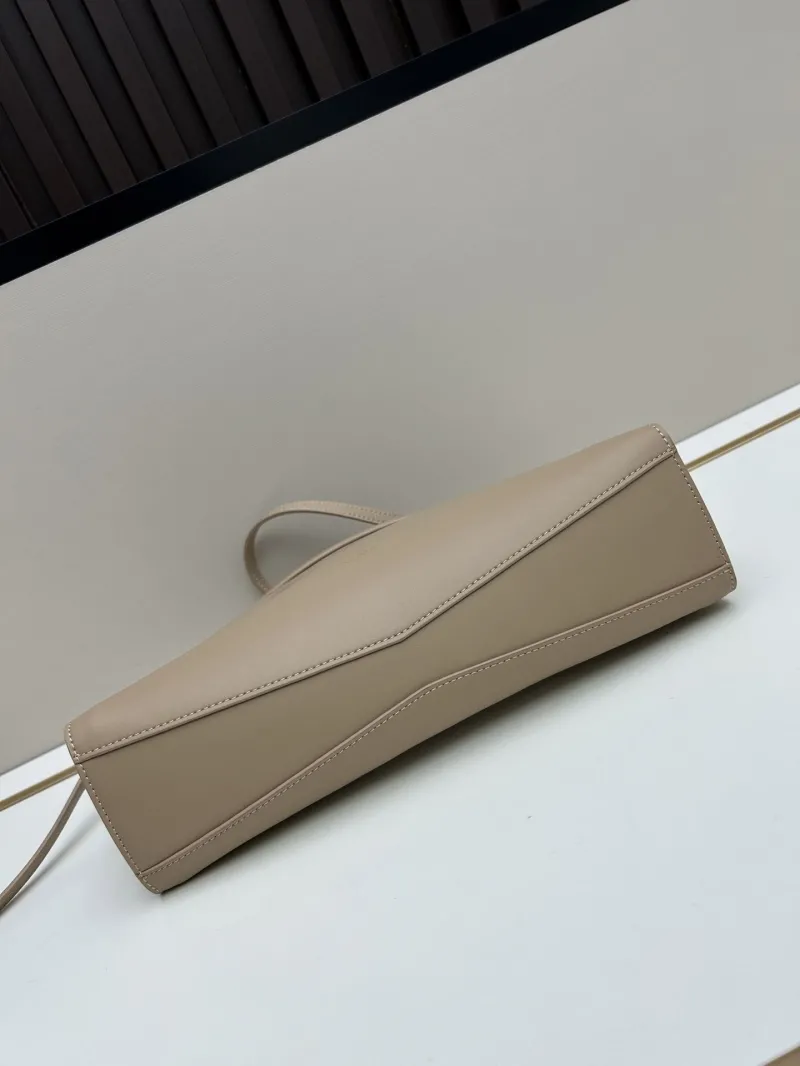 Alaia Top Handle Bags-21 - Image 4
