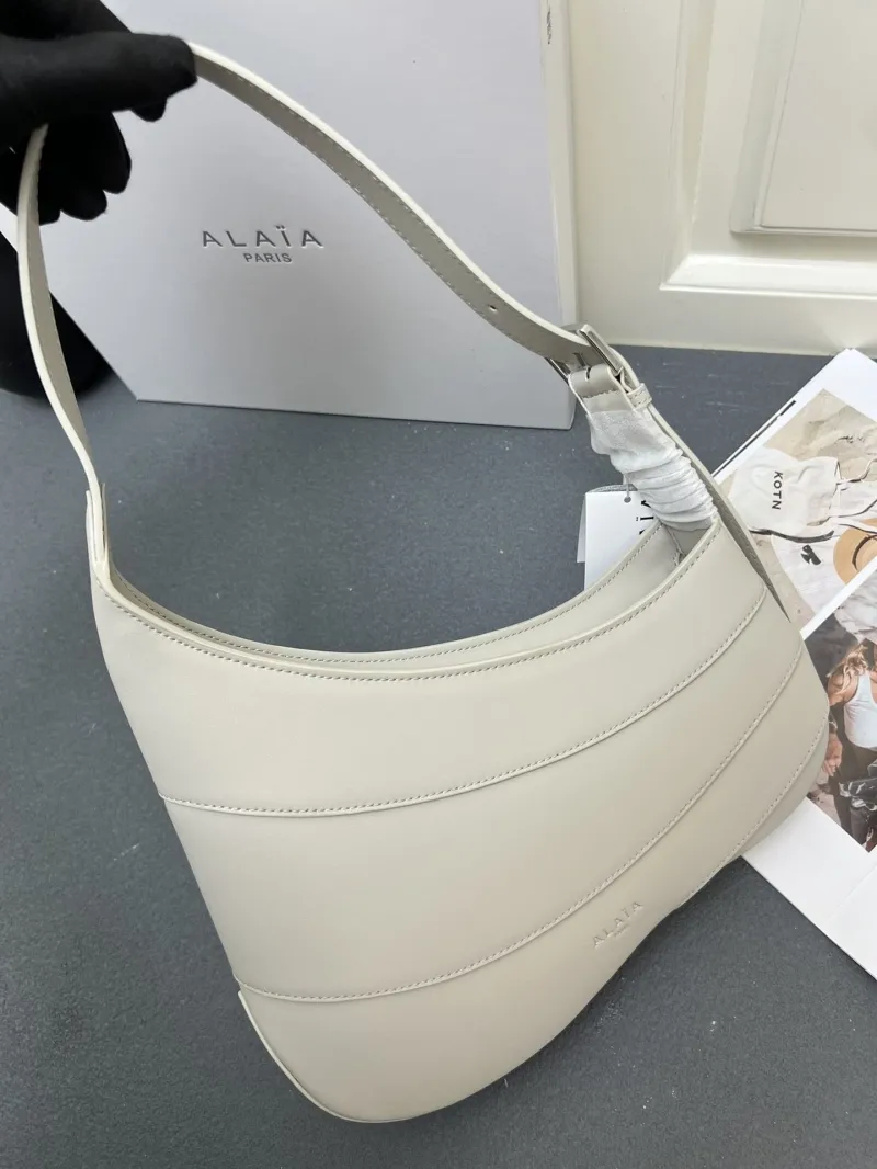ALAIA H08867 Light Gray Hobo Shoulder Bag - Image 4