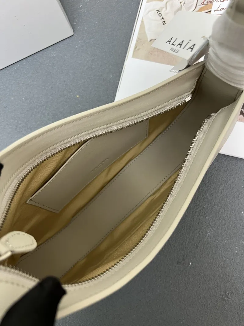 ALAIA H08867 Light Gray Hobo Shoulder Bag - Image 8