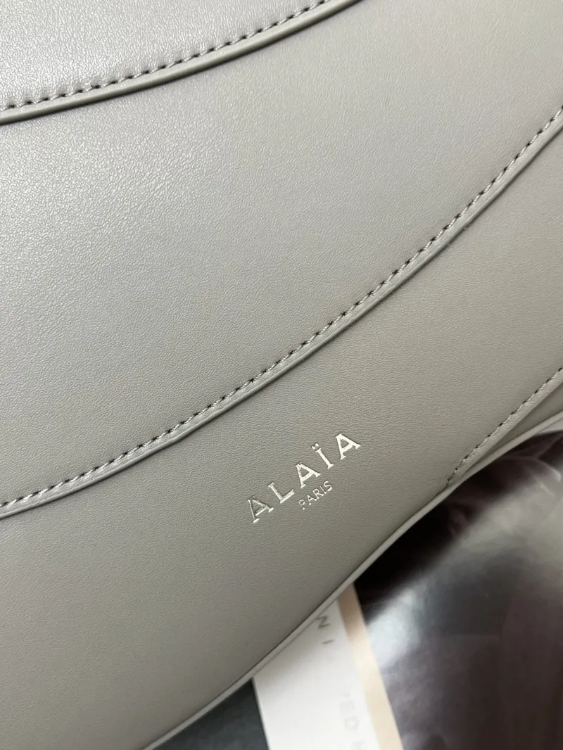 ALAIA Gray Top Handle Hobo Bag H08867 - Image 5
