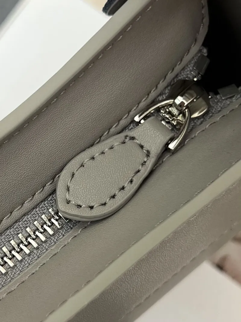 ALAIA Gray Top Handle Hobo Bag H08867 - Image 7