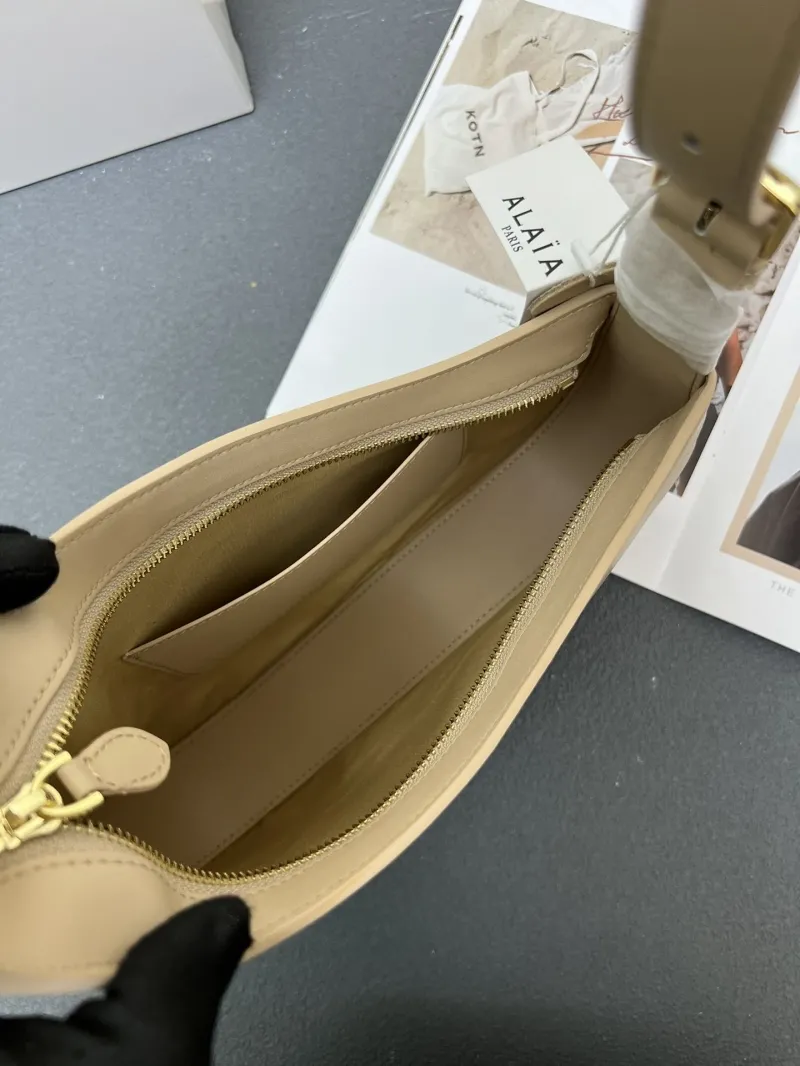 Alaia Top Handle Bags-32 - Image 6