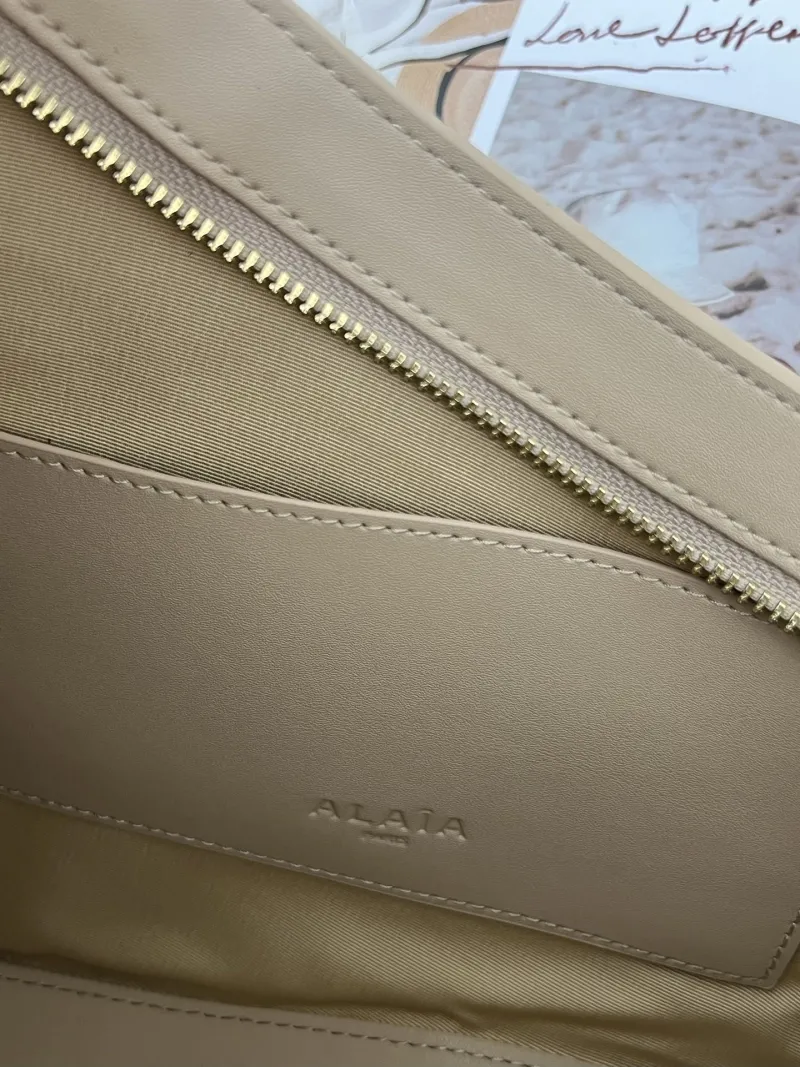 Alaia Top Handle Bags-32 - Image 7