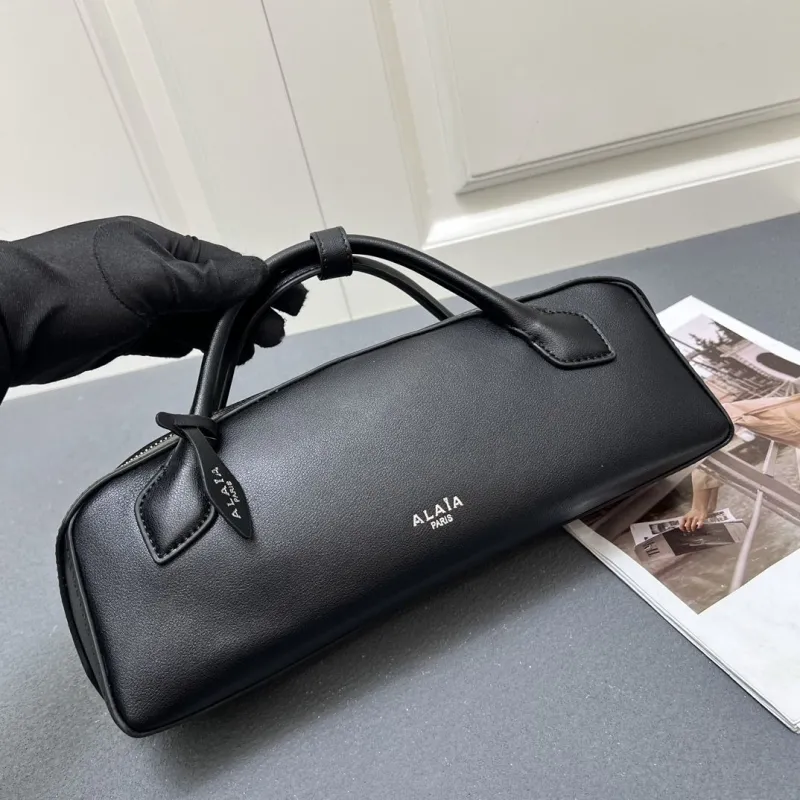 ALAIA Black Top Handle Bag 33 - Image 5