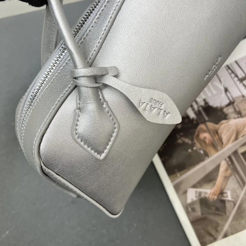 Alaia Silver Top Handle Bag - Image 5