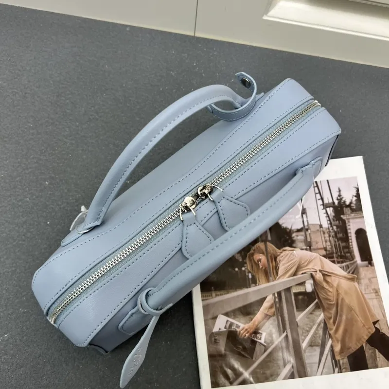 Alaia Light Blue Top Handle Bag - Image 7