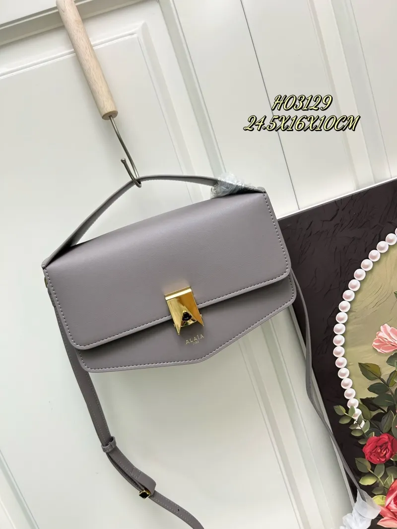 Alaia Top Handle Bags-40