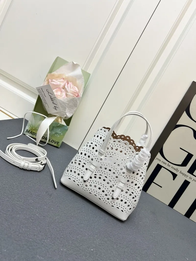 Alaia Shopping Bags-1