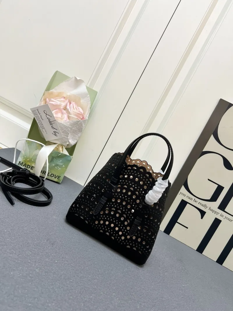Alaia Shopping Bags-2