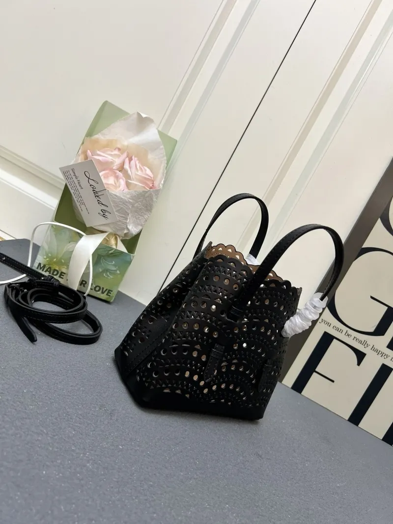 Alternative view of Alaia Shopping Bags-2