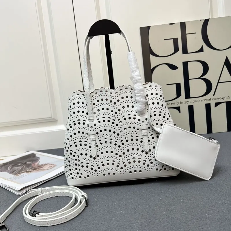 Alaia Shopping Bags-3