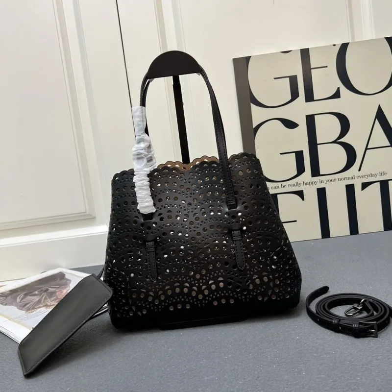 Alternative view of Alaia Shopping Bags-4