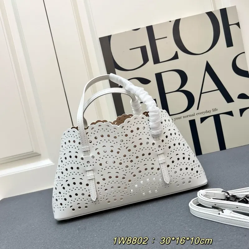 Alternative view of Alaia Shopping Bags-6