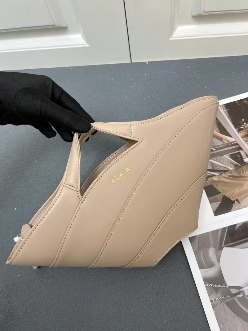 Alaia Shopping Bags-9 - Image 5