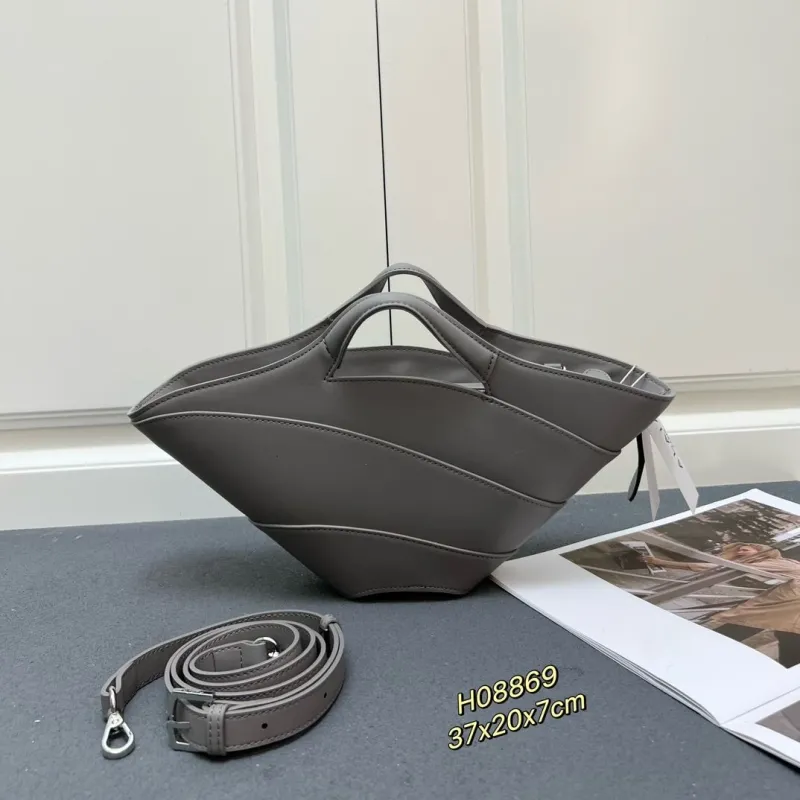 Alaia Shopping Bags-11 - Image 4