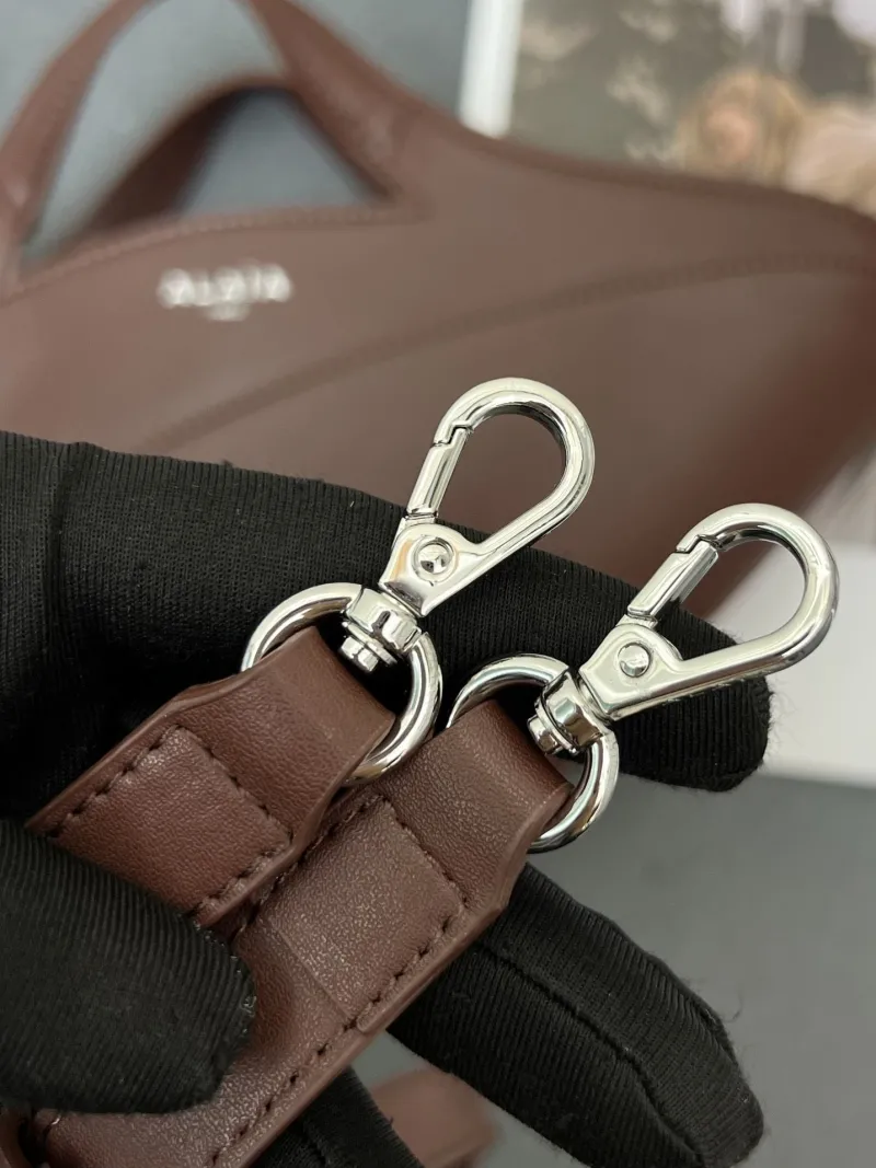 ALAIA Brown Leather Crossbody Tote Bag H08869 - Image 9