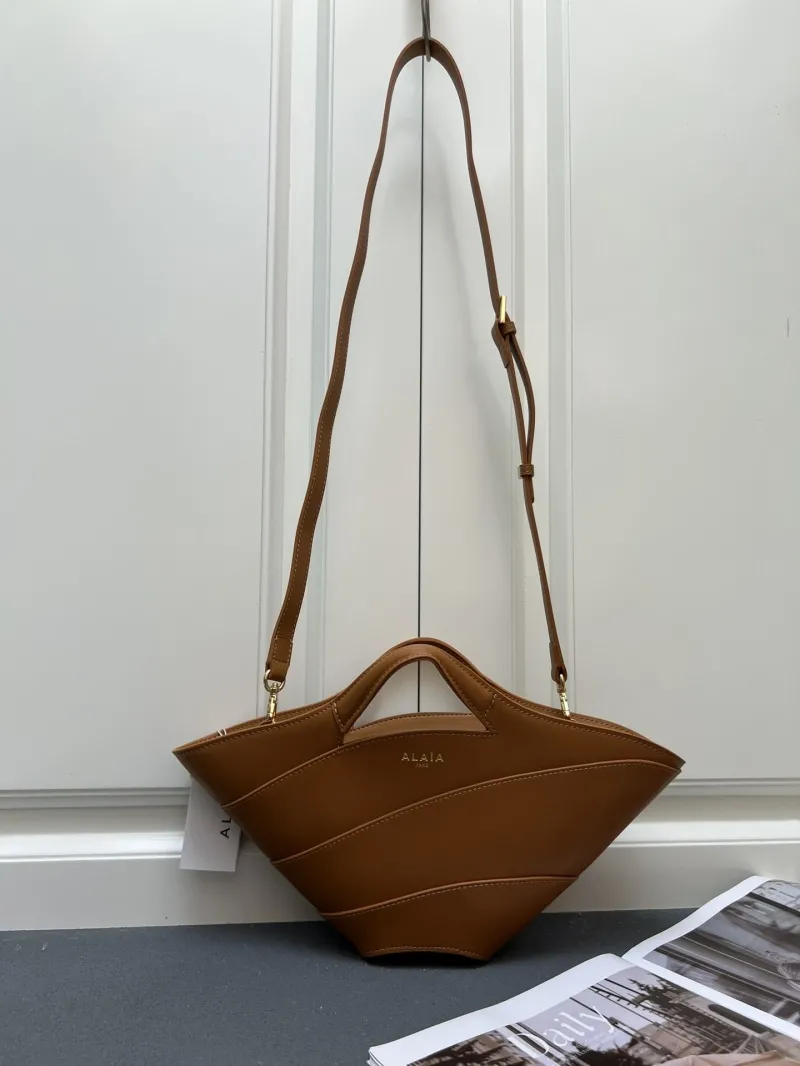 Alaia Shopping Bags-13 - Image 3