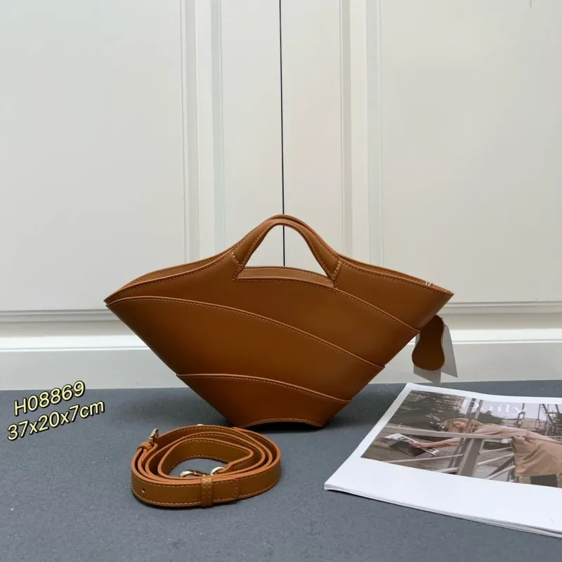 Alaia Shopping Bags-13 - Image 4
