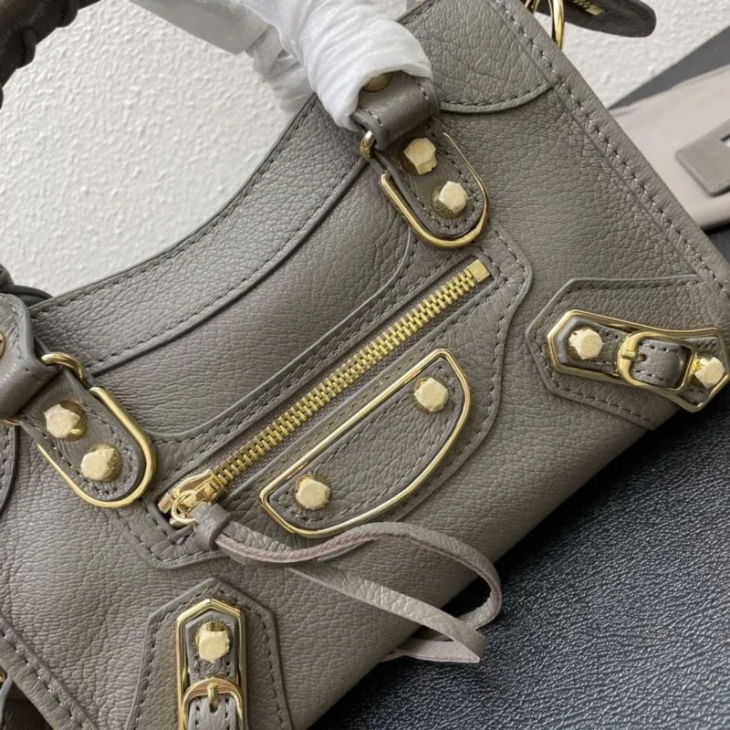 Balenciaga Classic City Medium Gray Leather Handbag Medium Size - Image 6