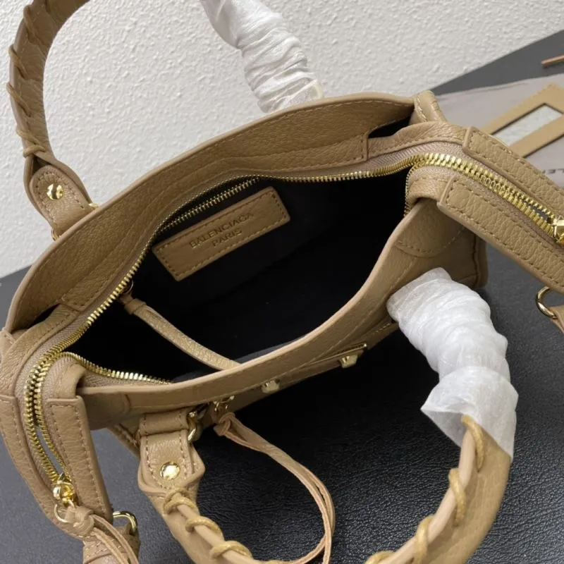 Balenciaga Classic City Medium Beige Leather Handbag - Image 8