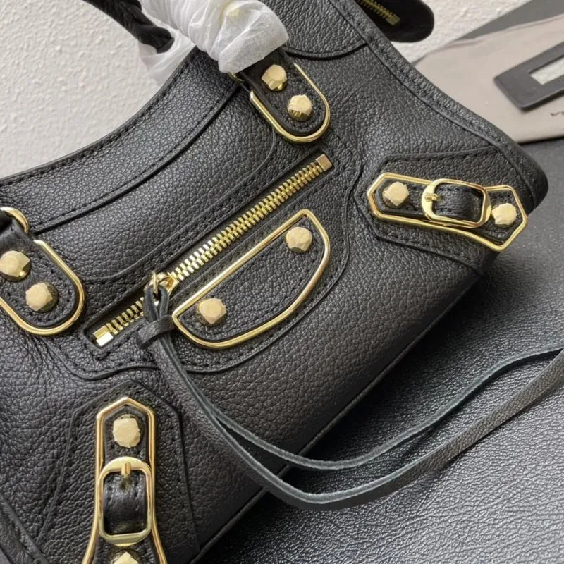 Balenciaga Medium Black Classic City Shoulder Bag - Image 6