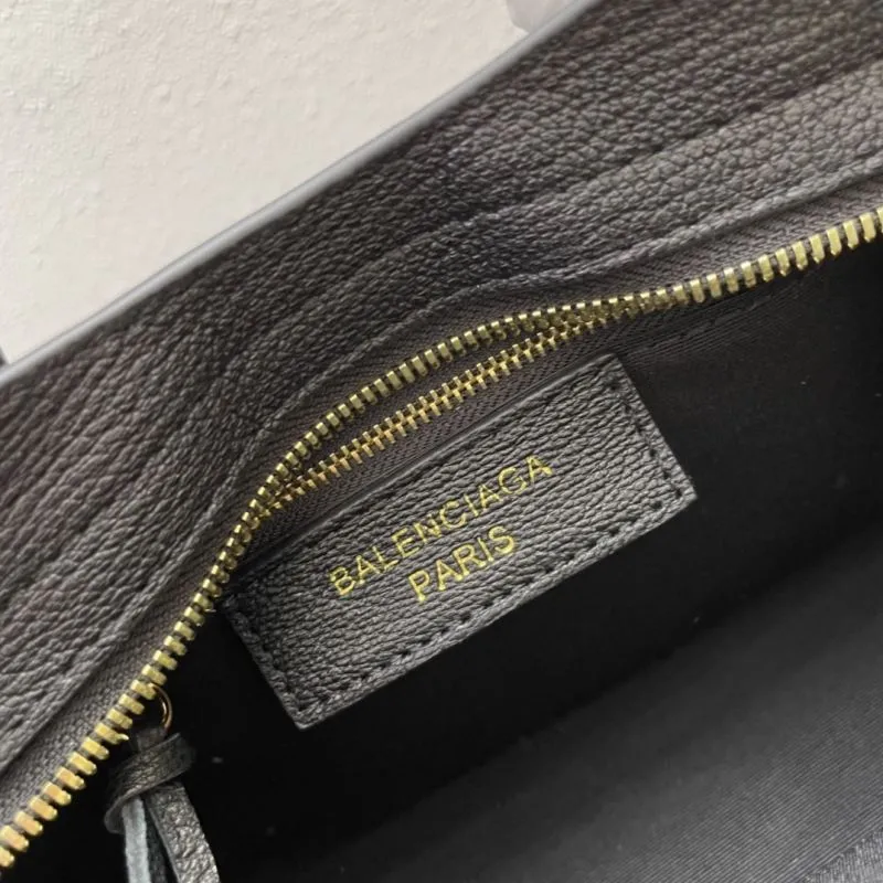 Balenciaga Medium Black Classic City Shoulder Bag - Image 9