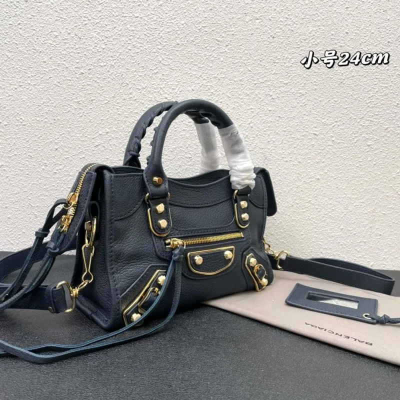 Balenciaga Small 24cm Navy Classic City Shoulder Bag - Image 3