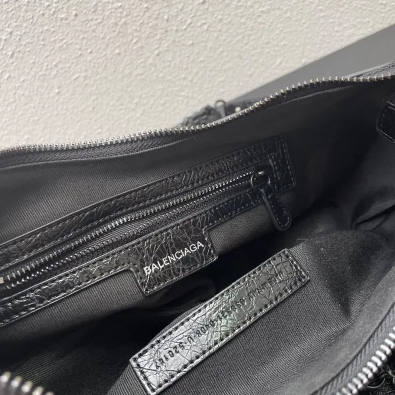 Balenciaga Black Classic City Shoulder Bag - Image 9