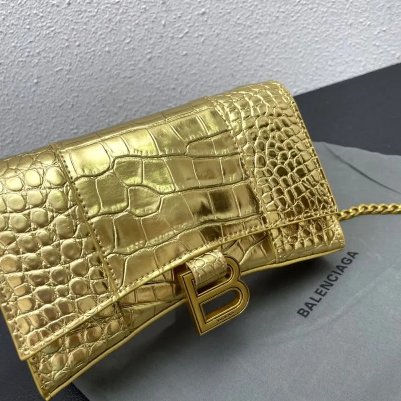 Balenciaga Gold Hourglass Chain Bag Size 19 - Image 5