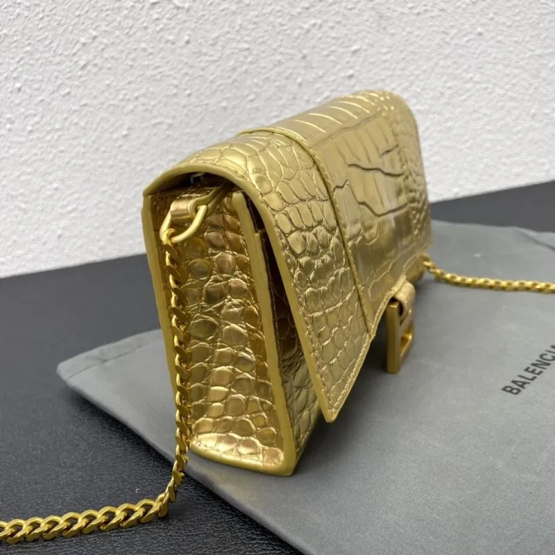 Balenciaga Gold Hourglass Chain Bag Size 19 - Image 6