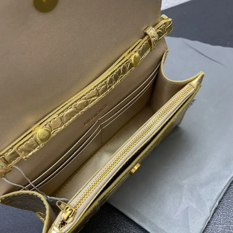Balenciaga Gold Hourglass Chain Bag Size 19 - Image 9