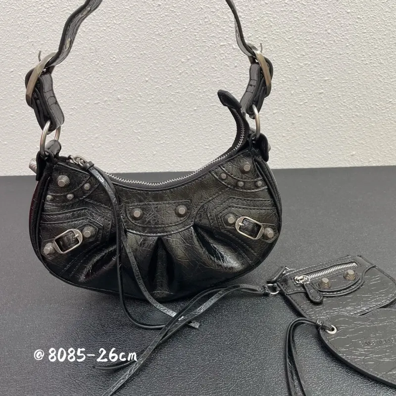 Balenciaga Black Mini Shoulder Bag 8085-26cm - Image 3