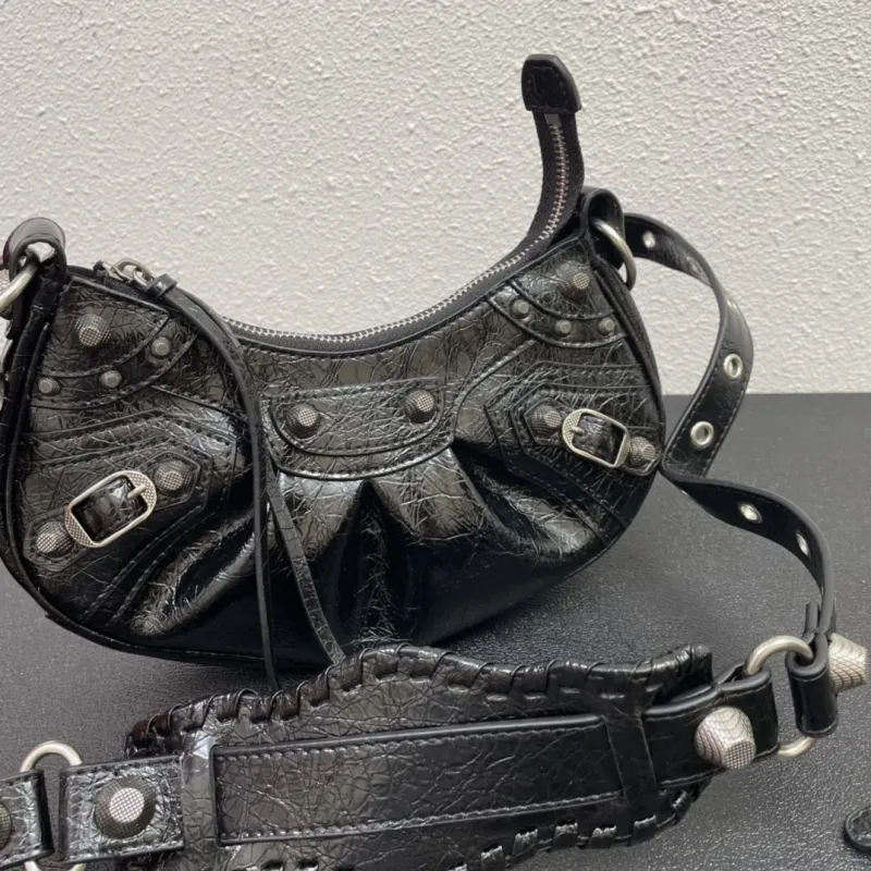 Balenciaga Black Mini Shoulder Bag 8085-26cm - Image 5