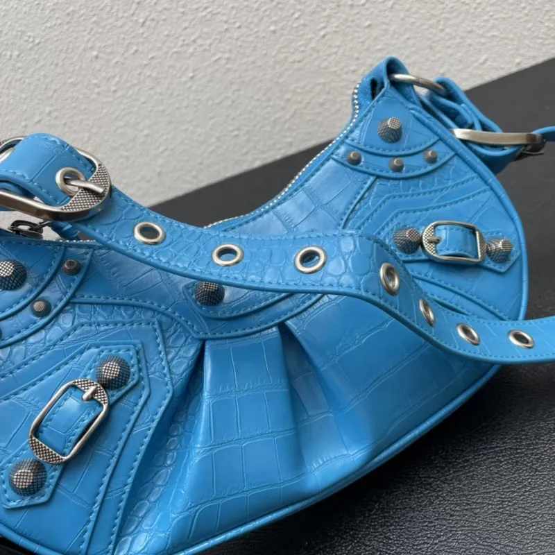 Balenciaga Blue Shoulder Bag 8081 Size 26cm - Image 5