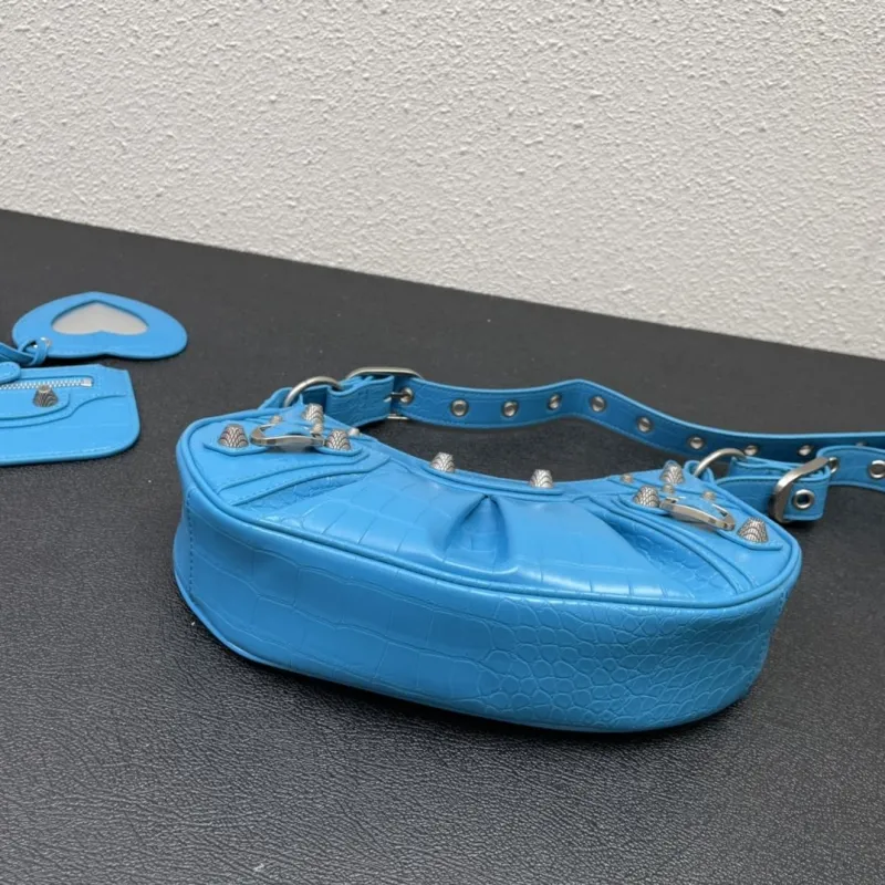 Balenciaga Blue Shoulder Bag 8081 Size 26cm - Image 7