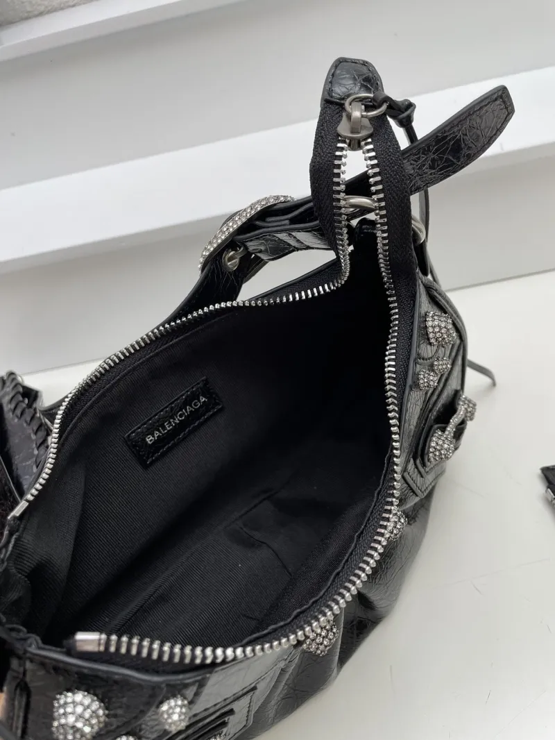 Balenciaga Black 26cm Diamond Shoulder Bag 8081 - Image 8