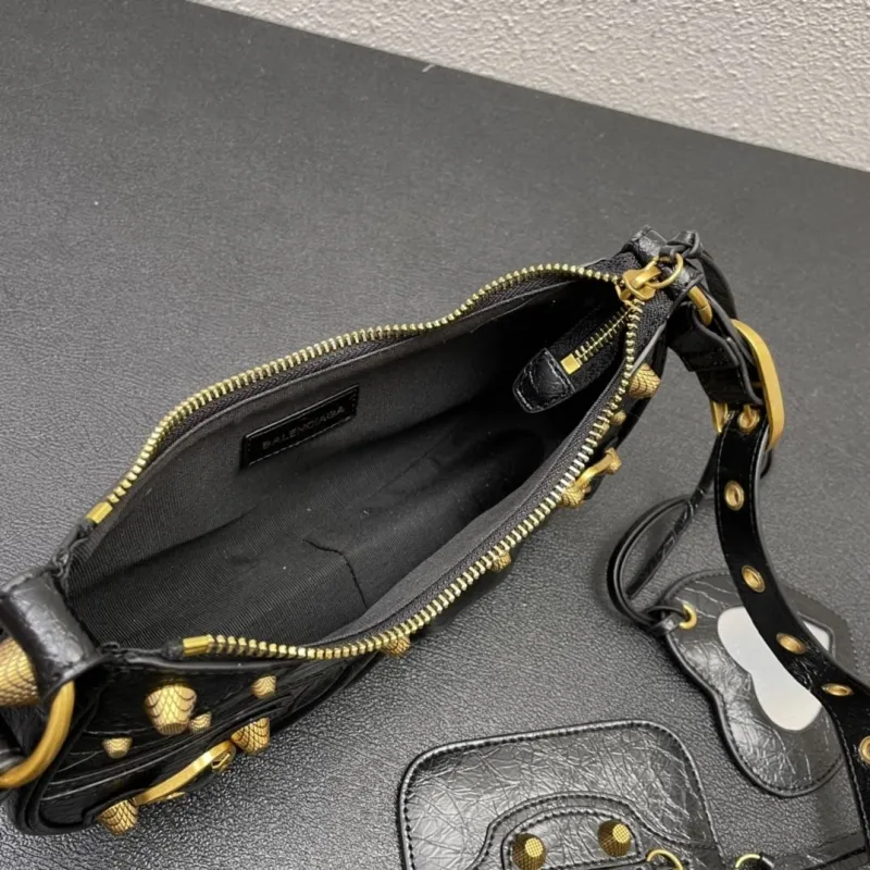 Balenciaga Black Leather Satchel Shoulder Bag - Image 8
