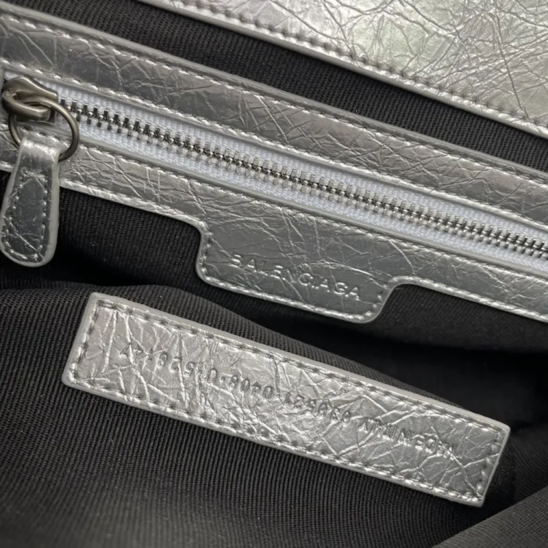 Balenciaga Silver Crossbody Satchel Bag 9002 26cm - Image 9