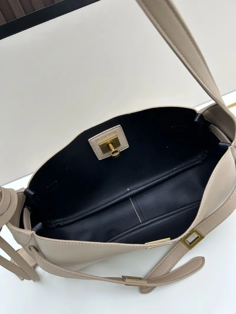 Balenciaga Beige Shoulder Bag 6075 - Image 7