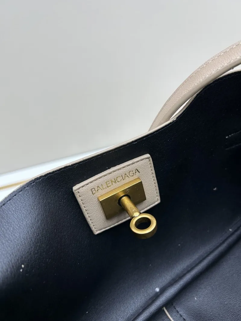 Balenciaga Beige Shoulder Bag 6075 - Image 8