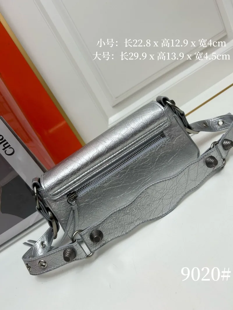 Alternative view of Balenciaga Satchel Bags-111