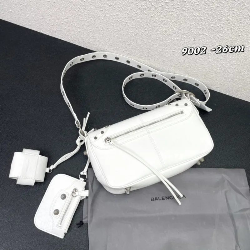 Balenciaga White Crossbody Bag 9002 Size 26cm - Image 3