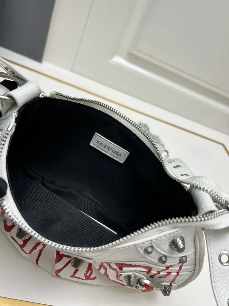 Balenciaga White Shoulder Bag Model 8081 - Image 8
