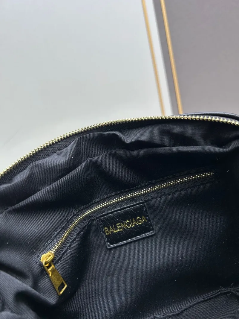Balenciaga Black Leather Crossbody Bag 6888 - Image 8